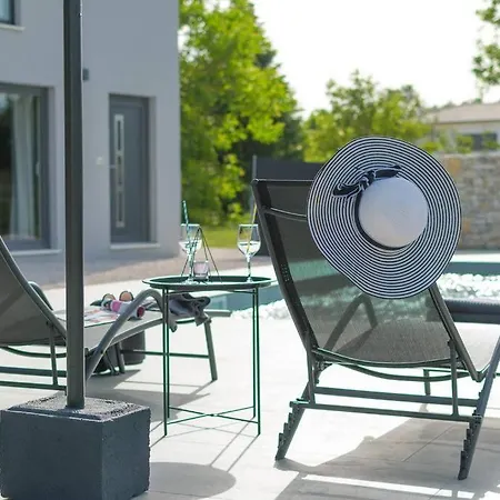 Hakuna Matata By Istrialux * Polje Cepic